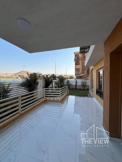 شقة  ارضي  بجاردن  خاصة  للبيع كمبوند  الخمايل Khamayel Compound  المرحلة  التالتة أ مركزية تشطيب مودرن استلام فورى