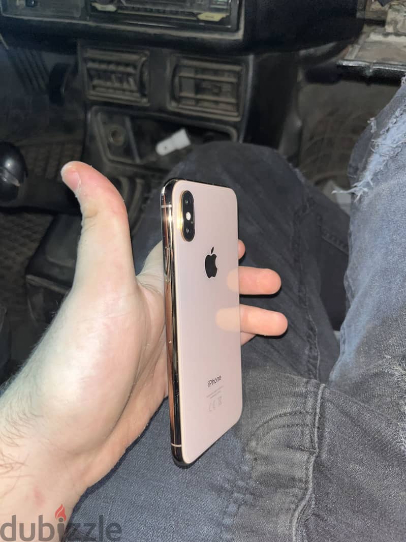 Apple - iPhone XS 1