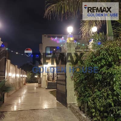 A 200 SQM private garden and a spacious 95 SQM reception create an exceptional living experience. Villa on 440 SQM land in First District East, featur