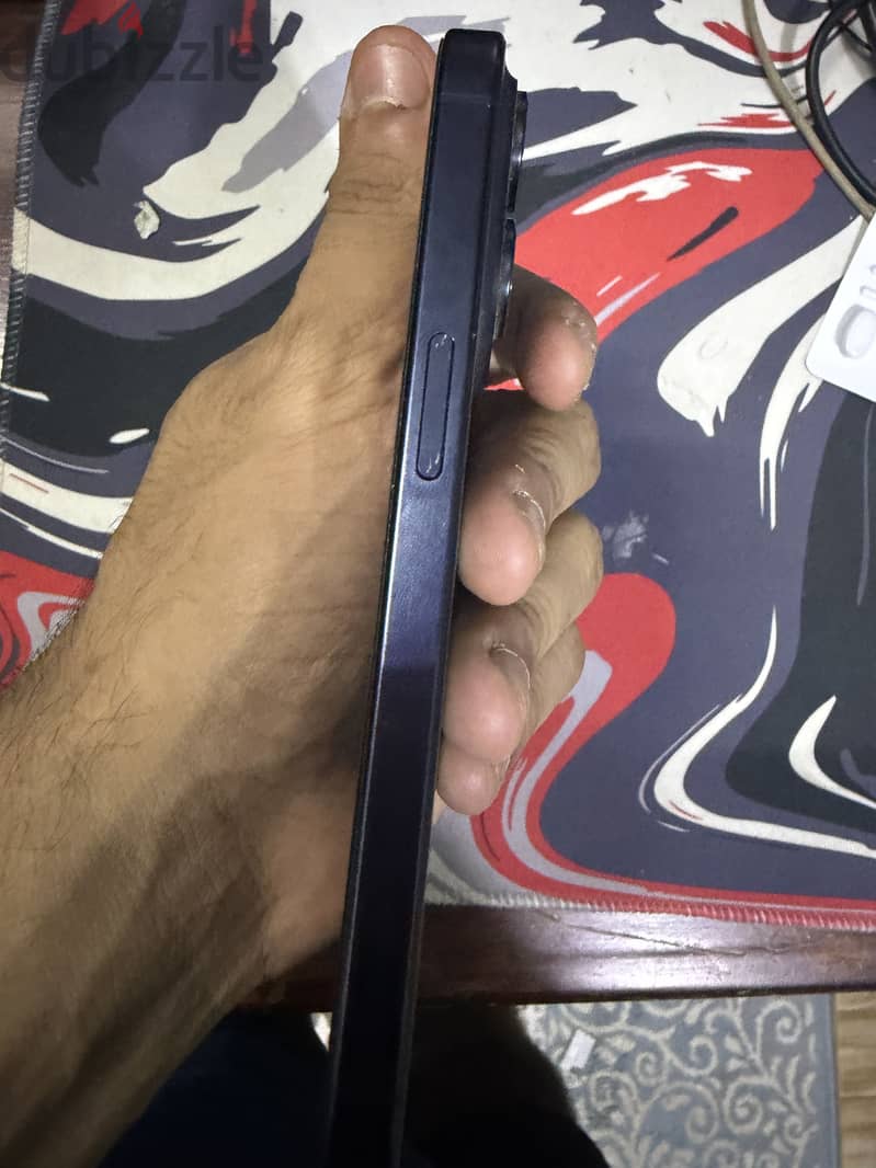Apple - iPhone 15 Pro 2