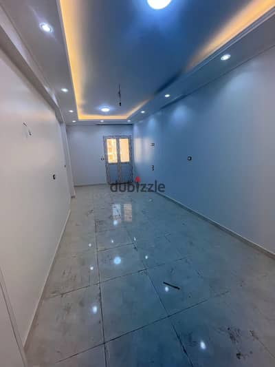 For sale, a 120 square meter apartment, extension of the club street, ultra super lux