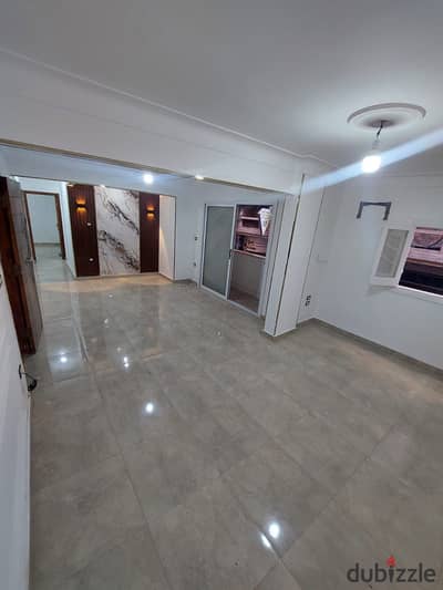 Apartment for sale 3 rooms and a reception in two pieces, a bathroom and a kitchen, first floor 120 meters branching from Gamal Abdel Nasser
