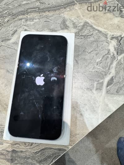 آبل - آيفون 15