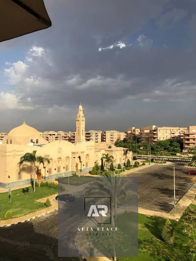 شقــة 200 متـر فيــو مسجد طلعت مصطفي افضـل لوكيشن في الرحــاب