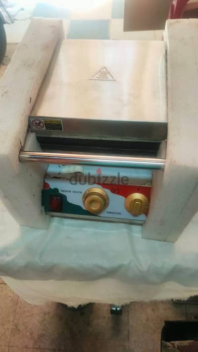 ماكينه وافل كاريزما إيطالي مع عربيه حجم صغير