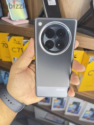 infinix zero 40 5g 12/512بالكرتونه وخالص ضريبة