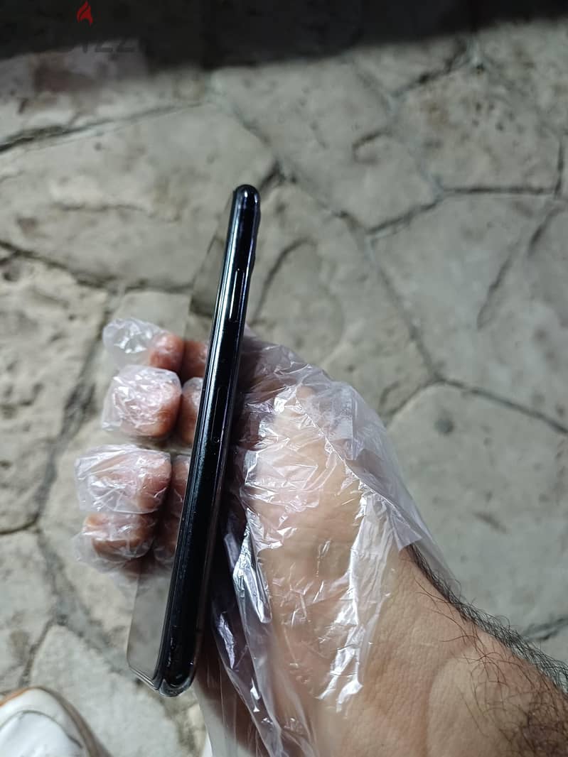 Apple - iPhone 11 Pro 2