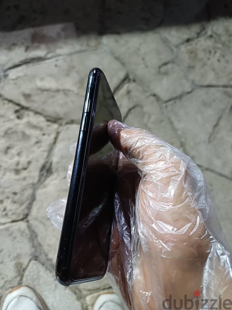 Apple - iPhone 11 Pro 3