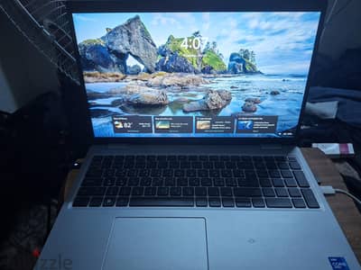 للبيع لابتوب Workstation احترافي Dell Precision 3561 بحالة ممتازة