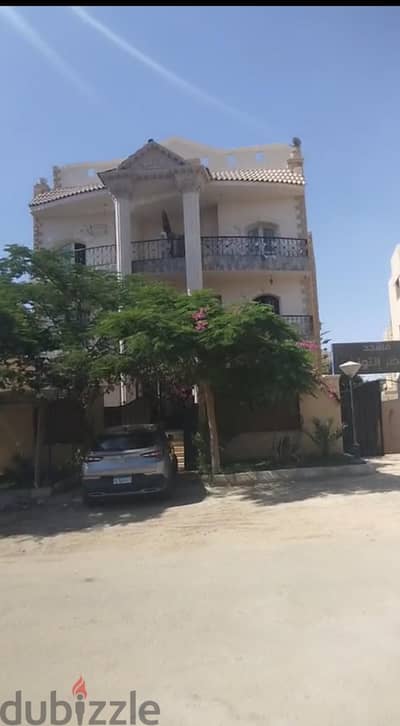 شقه للبيع
