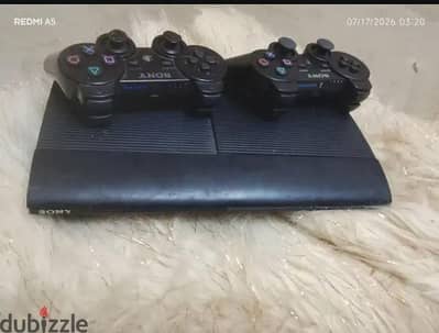 جهاز ps3بحاله ممتازه super slim معاه درعين