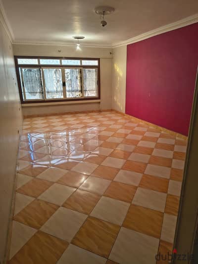 شقة إسكان شباب في الشروق