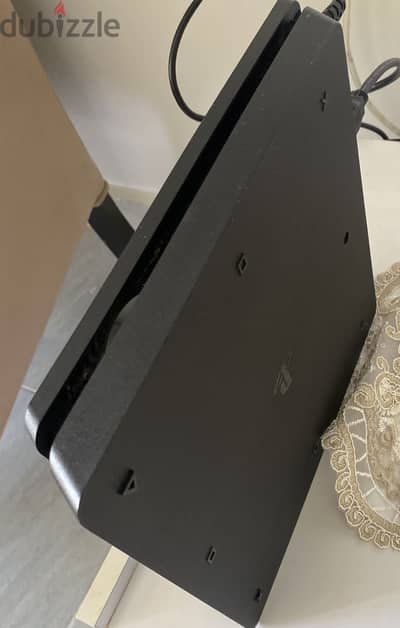 Ps4 slim - بلايستيشن ٤ سليم