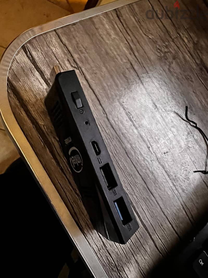 مستعمل -Intel Compute Stick 1