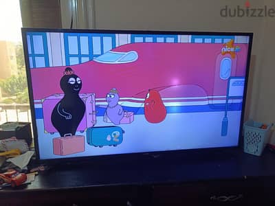 شاشة سمارت سامسونج تعمل بكفاءة
