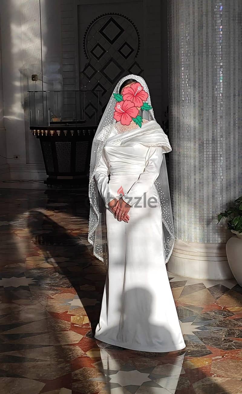 Wedding dress & veil 3