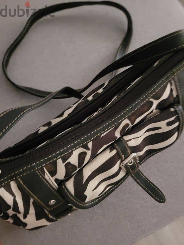 shoulder and Cross bag 3