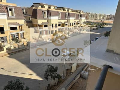 للبيع S Villa كورنر بمقدم 750k فيو ع اللاجون بكمبوند سراي بخصم 50% ع طريق السويس مباشره