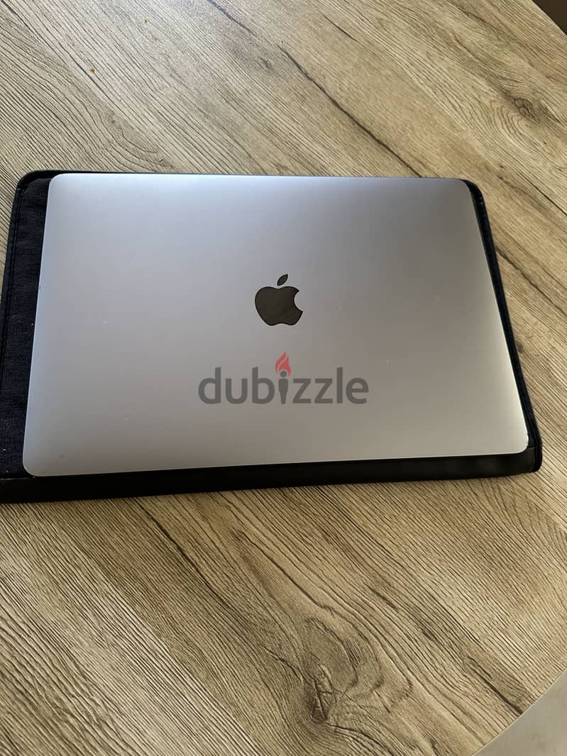 MacBook Air i3 2020 1