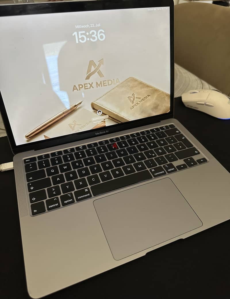 MacBook Air i3 2020 2