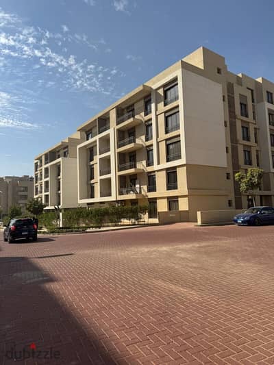 اقل سعر في الماركت شقه للبيع في فيفث سكوير المراسم - القاهره الجديده - موقع مميز - جاهزه علي الاستلام