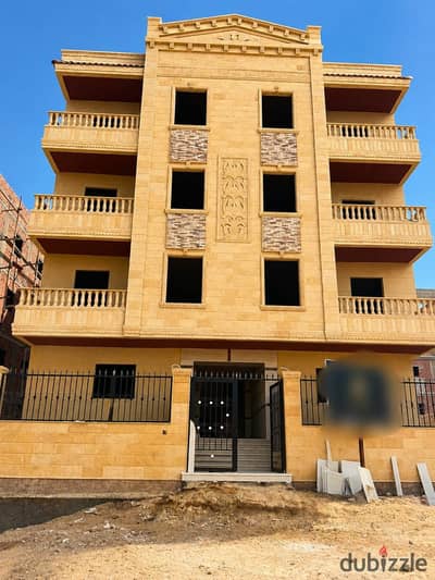 شقه للبيع في مدينه بدر الحي المتميز على طريق السويس مباشر على الحسين