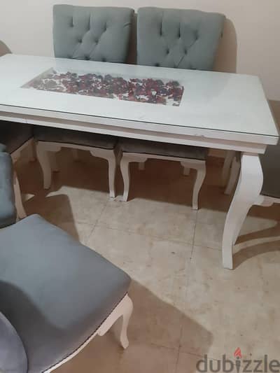 سفرة ب ٦ كراسي