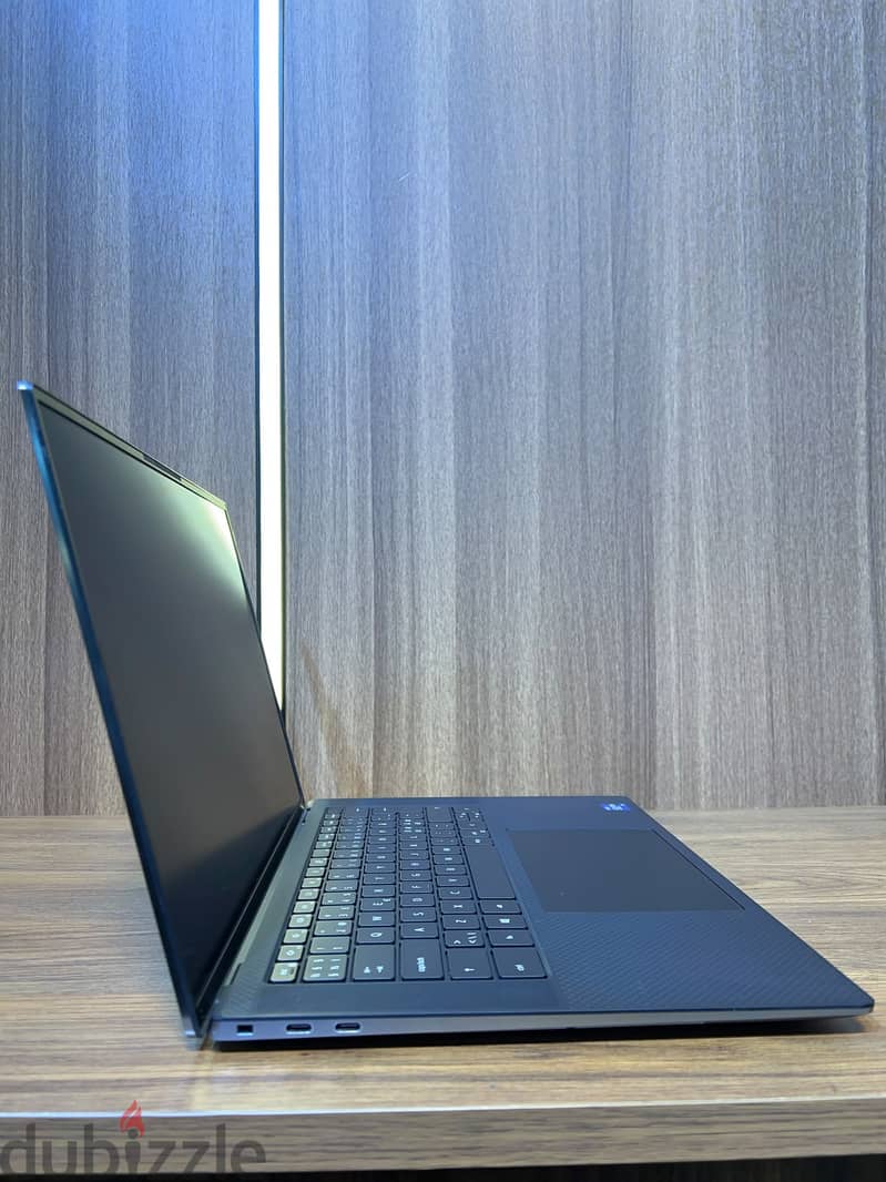 DELL - Precision - 5560 2