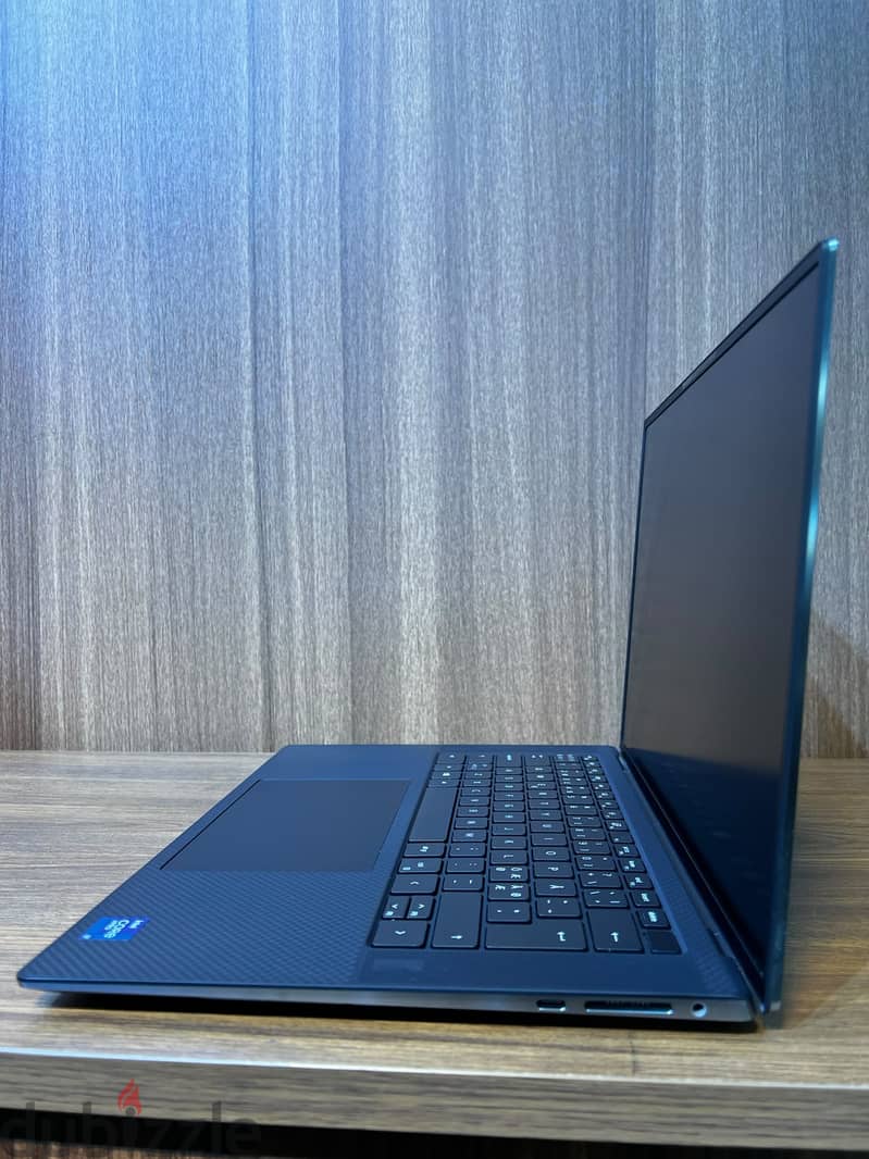 DELL - Precision - 5560 4