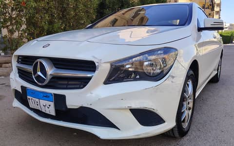 Mercedes-Benz CLA 180 2015