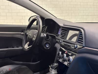 Hyundai Elantra 2026