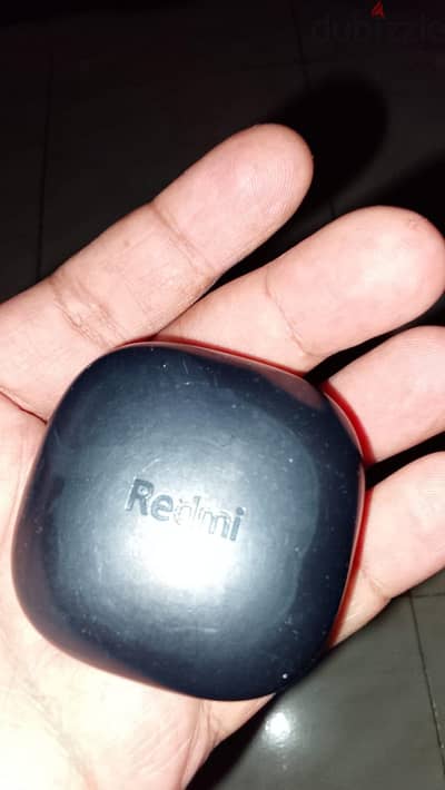 سماعات بلوتوث Redmi اصليه في حاله جيده