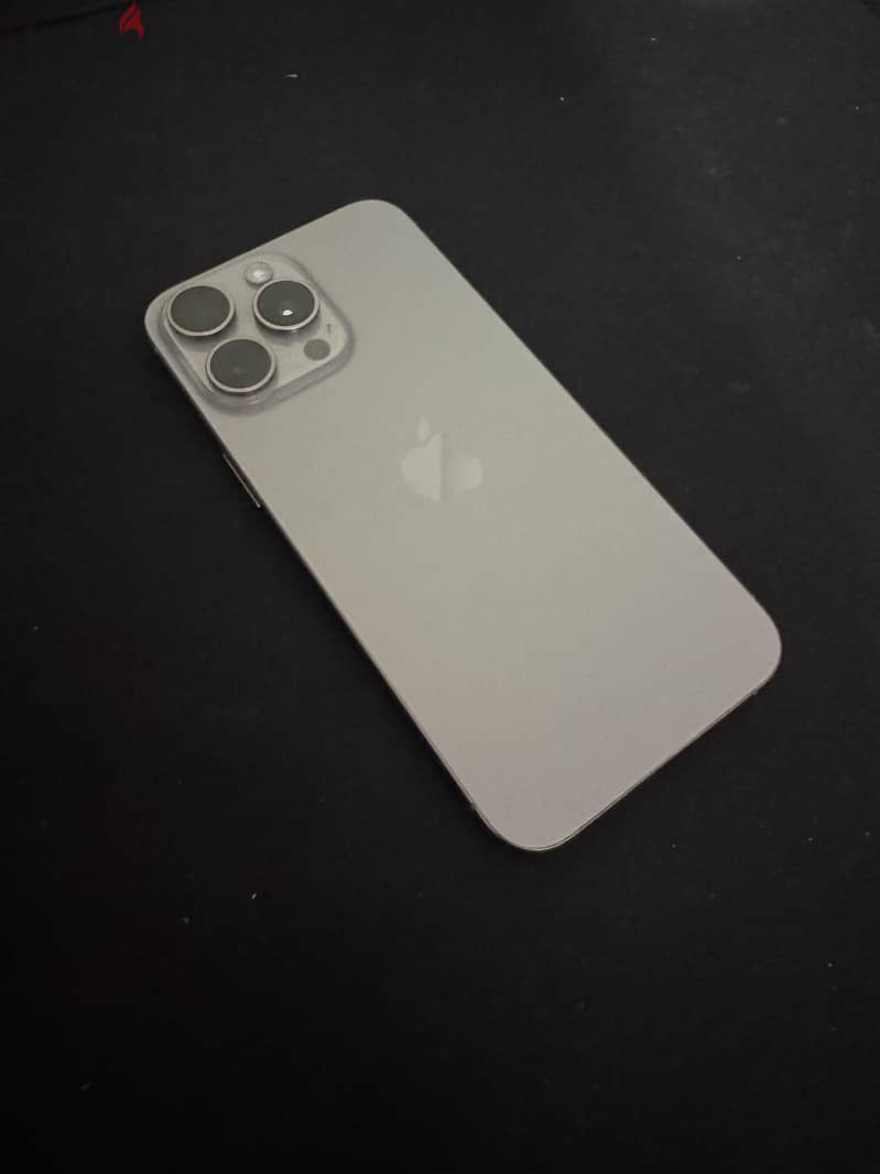 Apple - iPhone 15 Pro Max 1