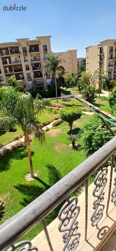 شقة 180م تشطيب شركة موقع مميز واطلالة هائله للبيع بمدينة الرحاب2 قريبه من مول افينيو وكارفور