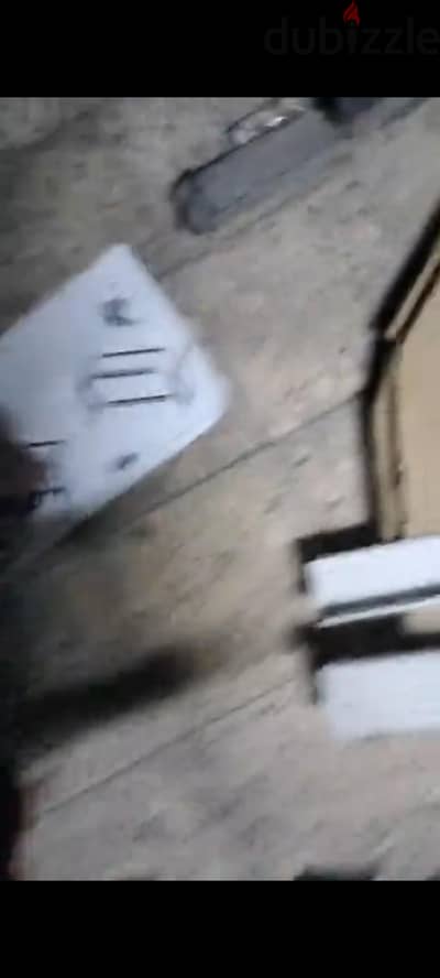 حامل تكييف جديد بي الكرتونه وكل حاجه لسه زيرز