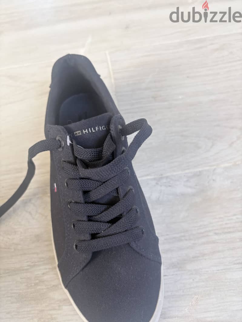 Tommy shoes size 36 1