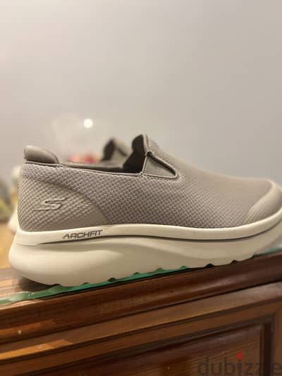 Sketcher for men