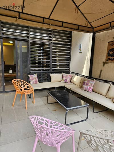Apartment in B8 Group 83  3 bedrooms, living room, 2 bathrooms, and kitchen Area: 148 sq m + 45 sq m garden Fully furnished with hotel-style furniture  Prime and quiet location Close to the gates 140 sq m furnished and air-conditioned apartment available,