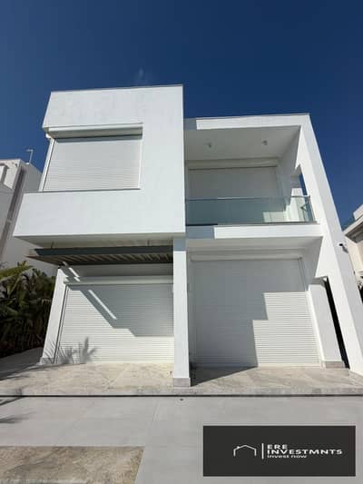Villa for sale Fully Finished and Furnished with Full Landscape, lagoon and towers view in Mazarine North Coast