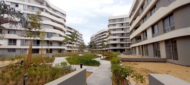 Corner Apartment 240 sqm in Bloomfields Mostakbal City Prime Location Ready to Move Semi Finished with Spacious Layout and Maid Room