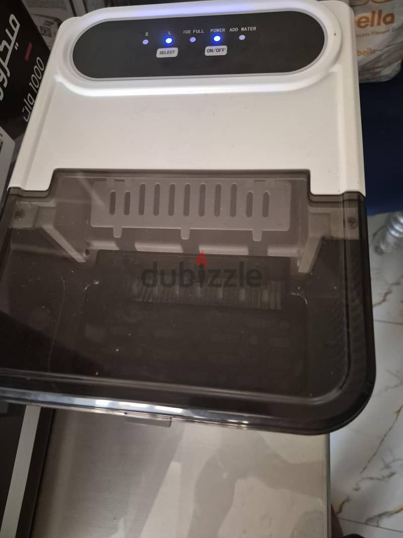 Ice maker 1