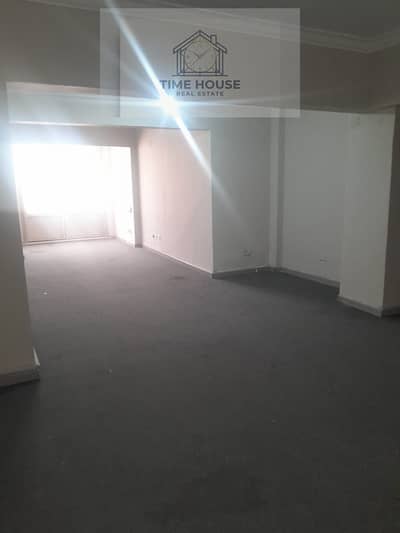 Office for rent, ground floor, with private entrance, off Nabil Al-Wakkad, Golf Land, in a prime location