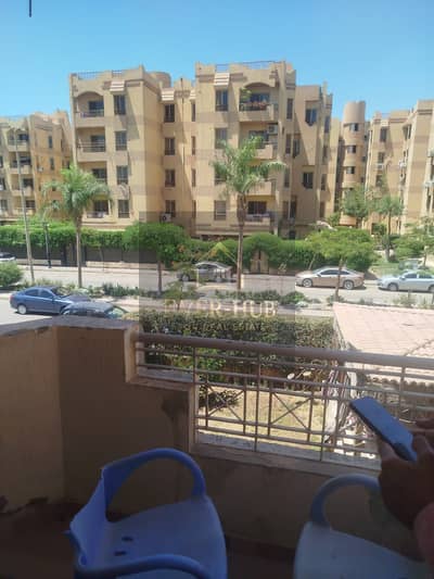 لقطة للبيع في كمبوند أوبرا سيتي – الشيخ زايد | شقة 157م | 3 غرف | دور أول | فرصة بسعر مميز