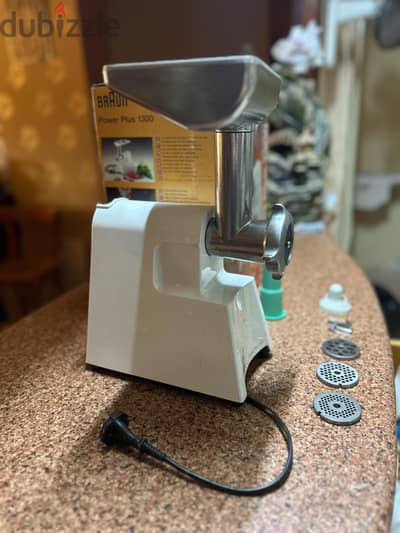 مفرمة لحوم Braun power plus 1300 وات - صناعة التشيك - بالعلبة