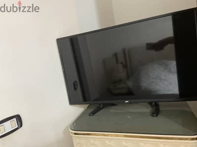 شاشه جاك 32 استعمال نضيف جدا صوره وصوت رائعين للبيع