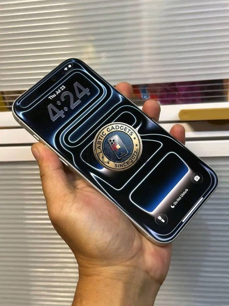 Apple - iPhone 17 Pro Max 4