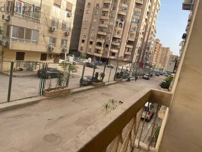 شقة للبيع بمدينه عُبَّاد الرحمن خلف نادي صيد القطاميه