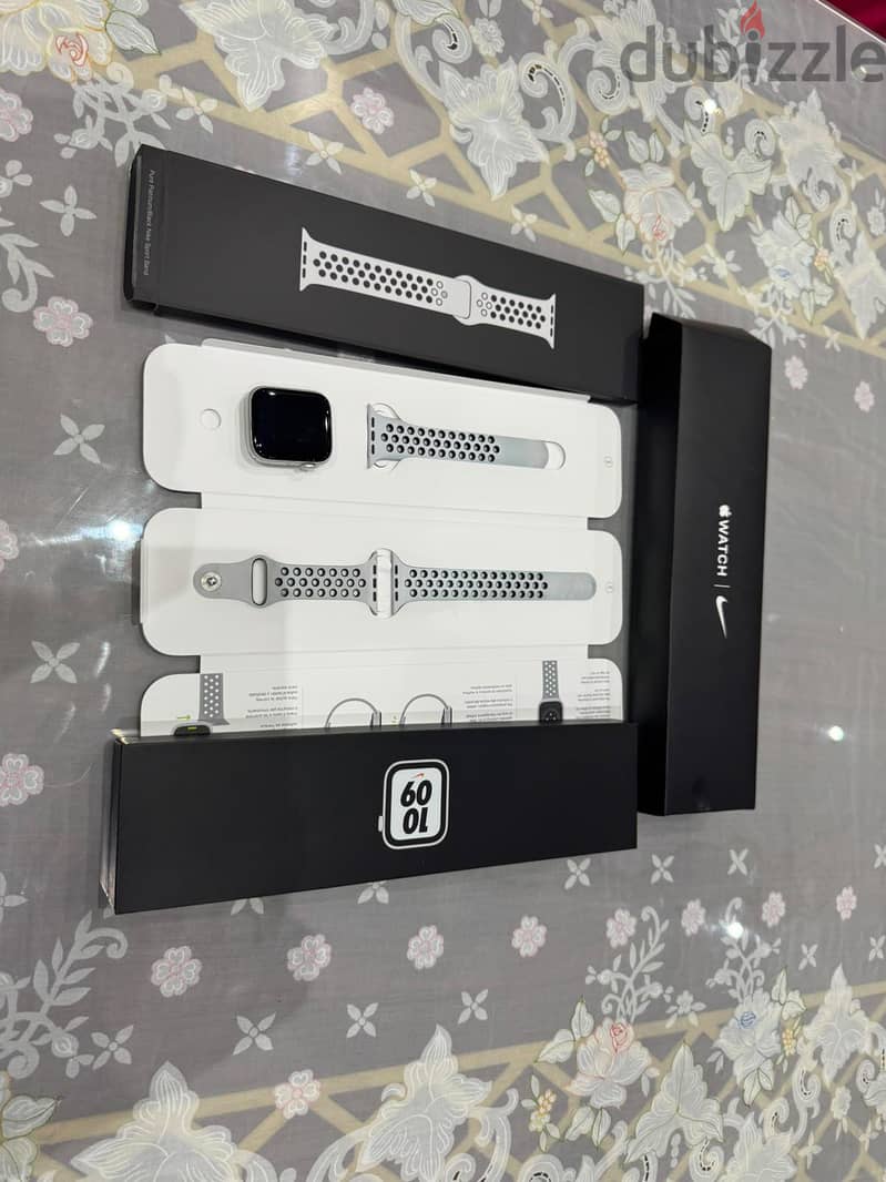 apple watch nike SE 44m 2