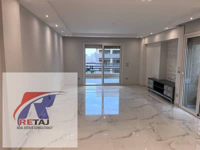 للإيجار شقة مميزة في كمبوند ذا سكوير – التجمع الخامس