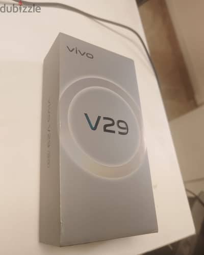 Vivo V29 5G – رام 12 جيجا / 256 جيجا – بالعلبة والفاتورة